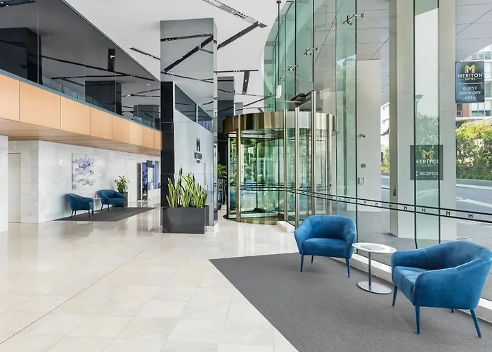 Meriton Suites MascotSpa Hotel