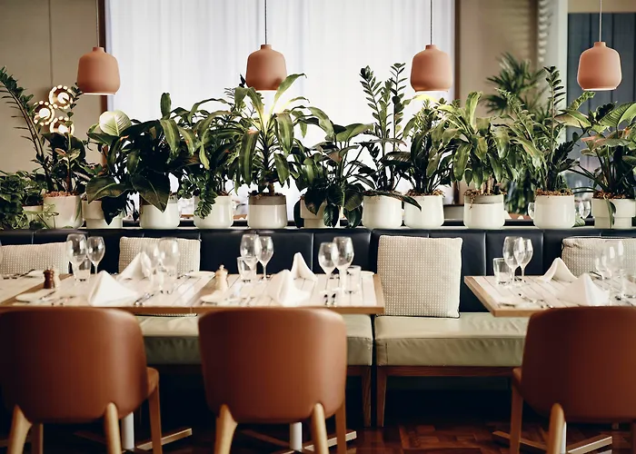 Amora Jamison SydneySpa Hotel